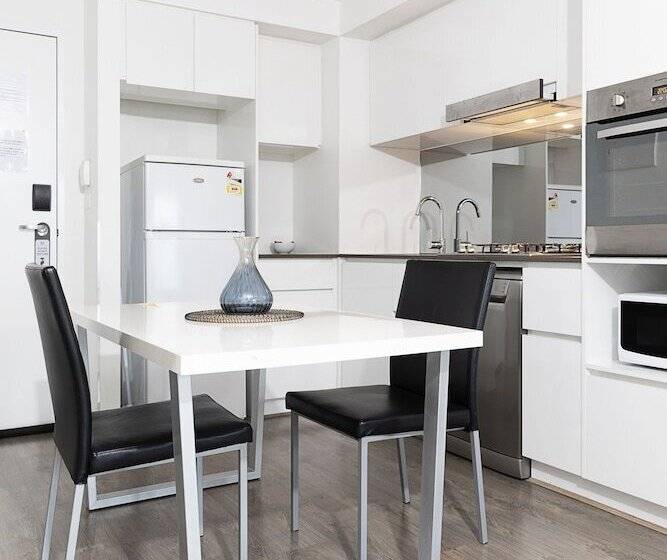 Rnr Serviced Apartments North Melbourne