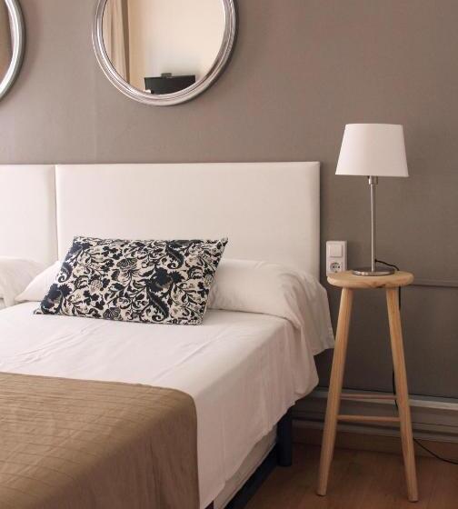 7 Moons Bed & Breakfast