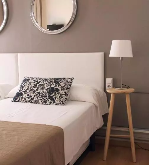 7 Moons Bed & Breakfast