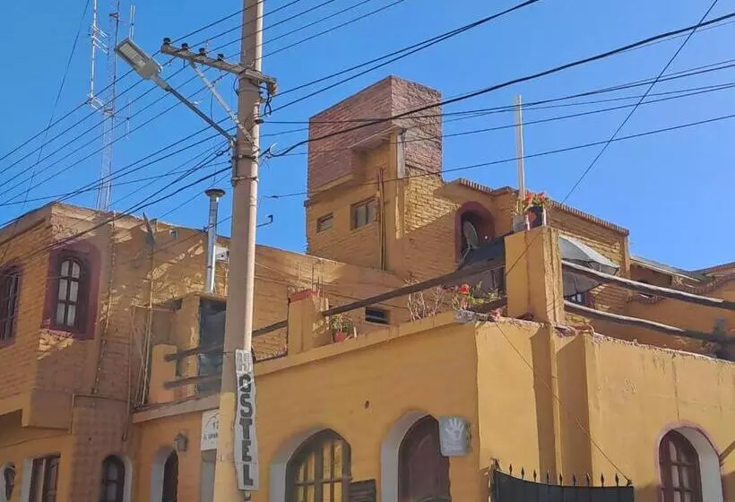 Carnavalito Hostel Tilcara