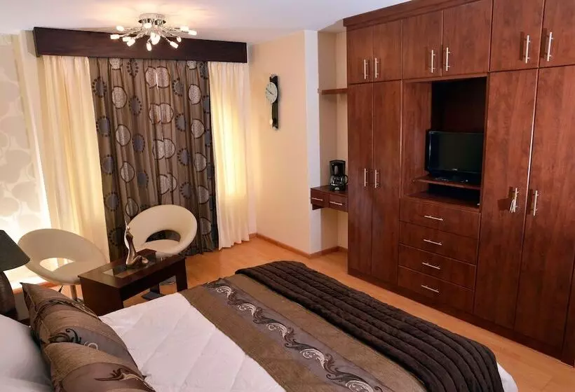 ホテル Ficoa  Real Suites