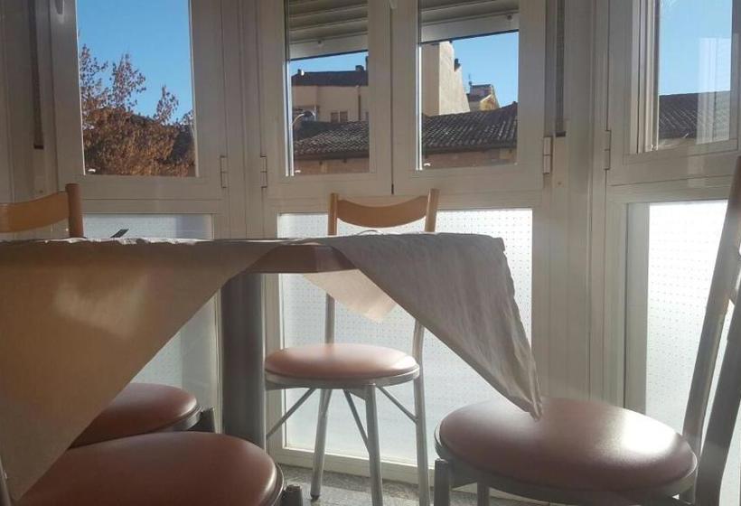 酒店 Hostal Restaurante San Juan