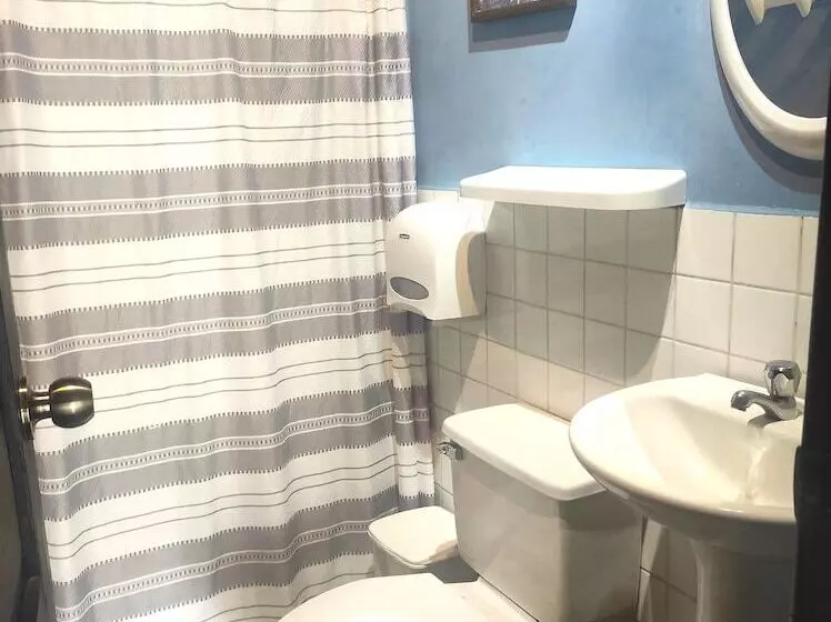 Dreamkapture Hostel Close To The Airport And Bus Terminal