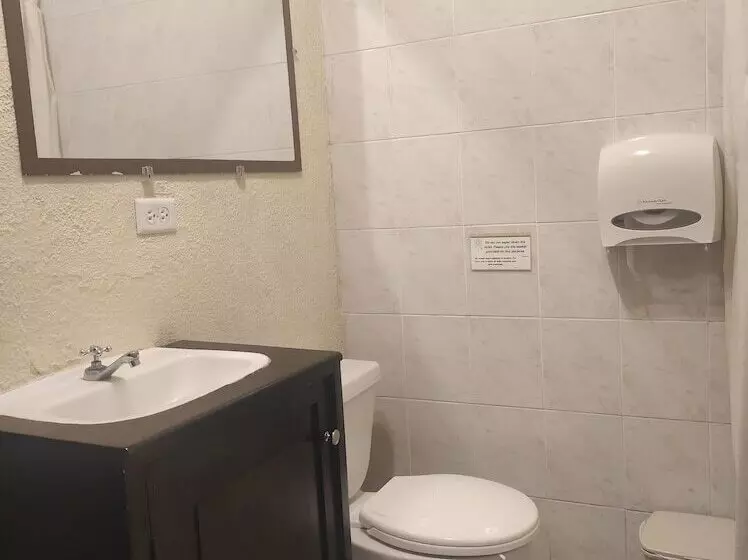 Dreamkapture Hostel Close To The Airport And Bus Terminal