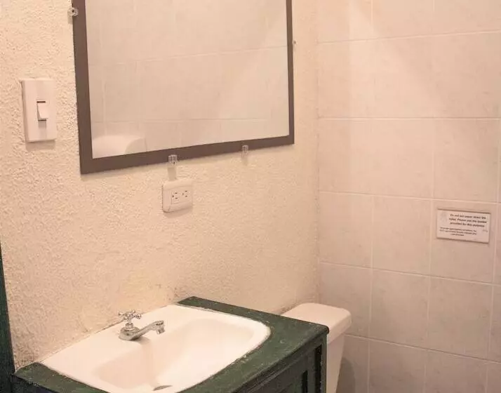 Dreamkapture Hostel Close To The Airport And Bus Terminal