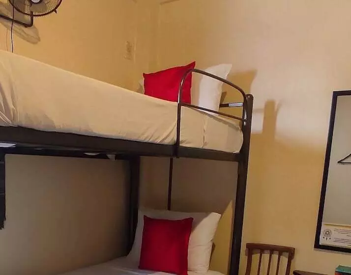 Dreamkapture Hostel Close To The Airport And Bus Terminal
