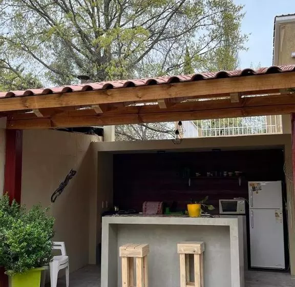 Hostel Avetaia