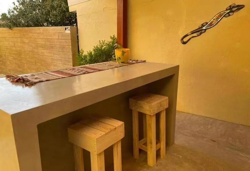 Hostel Avetaia
