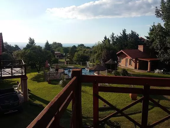 Hotelli Cabañas Dalga Inn