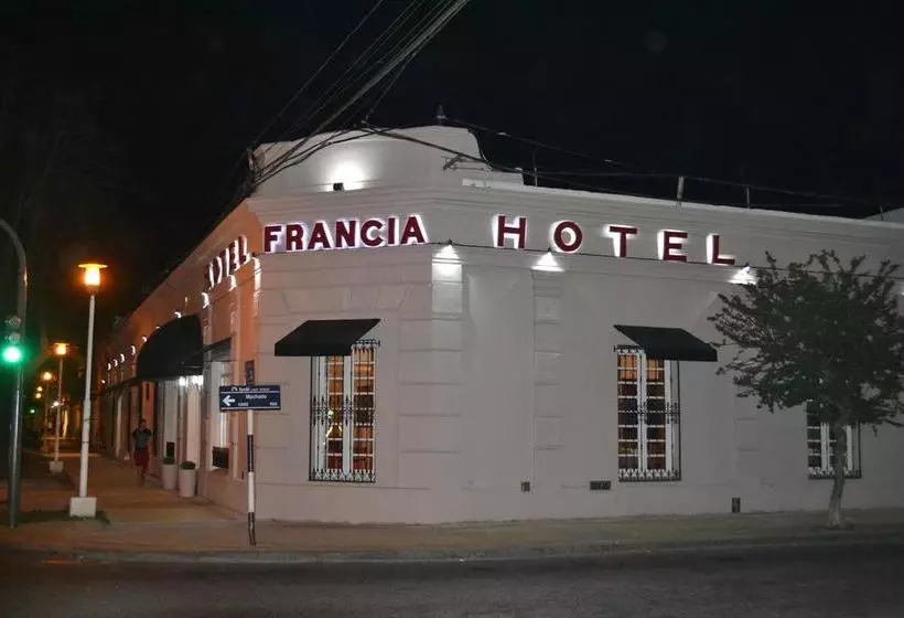 هتل Francia