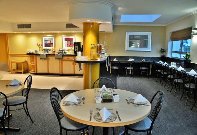 בית מלון כפרי Road Lodge N1 City