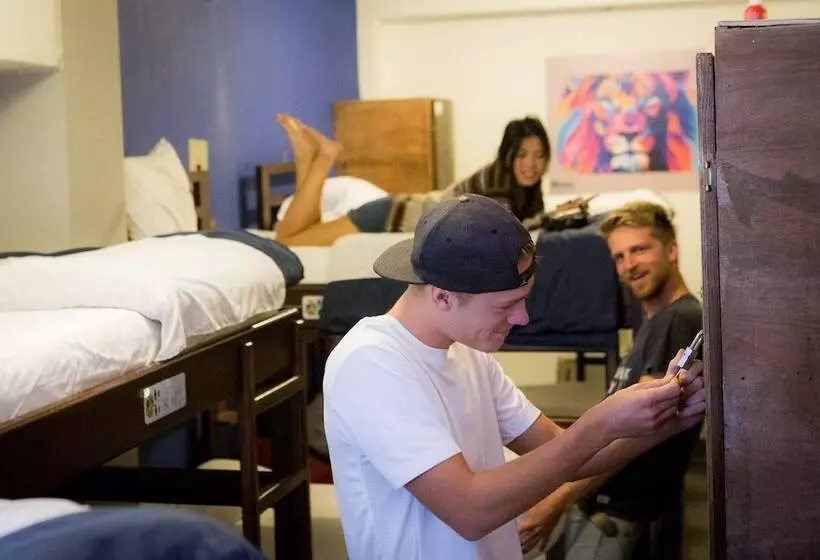 Minka Hostel