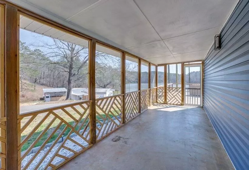 Bright Shelby Cottage W/ Deck & Creek Views!