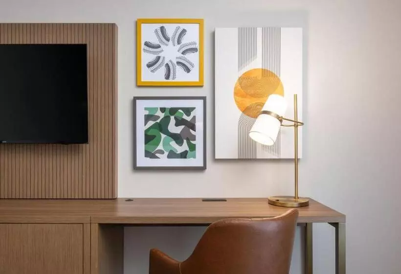 Hotelli Holiday Inn & Suites Monterey Park – Los Angeles, An Ihg