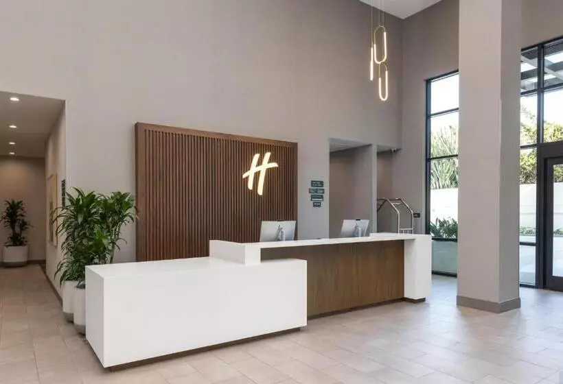 Hotelli Holiday Inn & Suites Monterey Park – Los Angeles, An Ihg