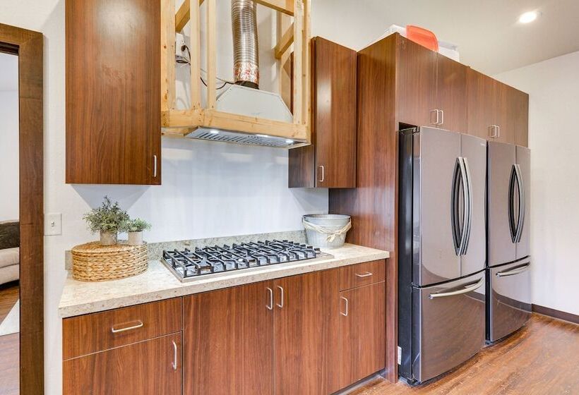 Marionville Cottage On 70 Acres W/ Recreation Room