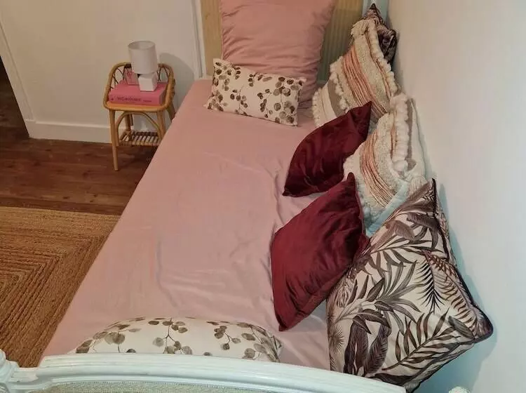 Majatalo Demeure Du Saule Madame