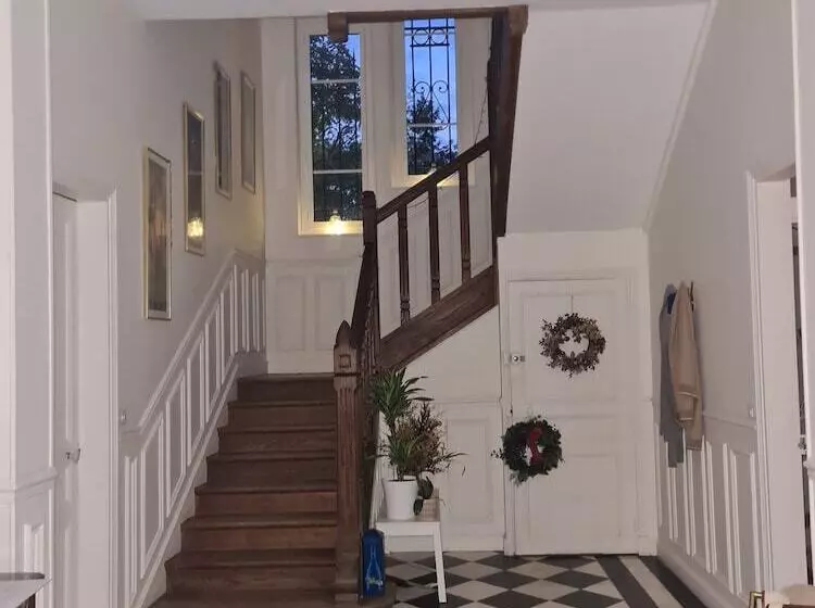 Majatalo Demeure Du Saule Madame