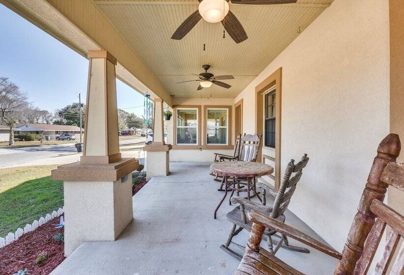 Pet Friendly Fort Walton Beach Home: 4 Mi To Ocean