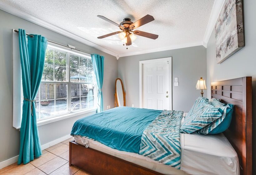 Pet Friendly Fort Walton Beach Home: 4 Mi To Ocean