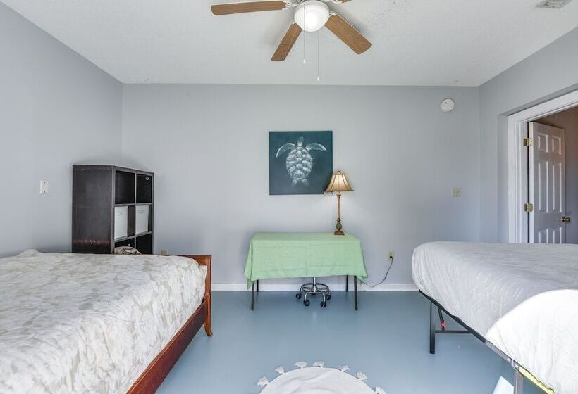 Pet Friendly Fort Walton Beach Home: 4 Mi To Ocean