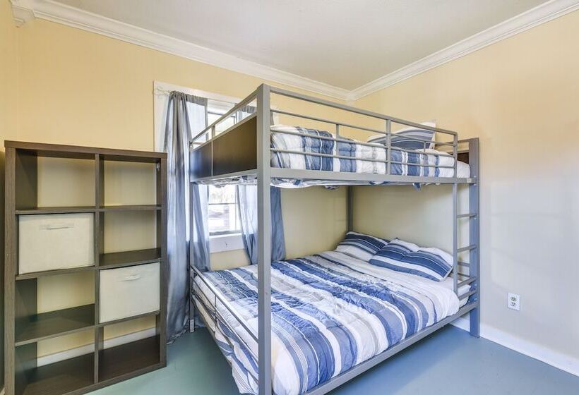 Pet Friendly Fort Walton Beach Home: 4 Mi To Ocean