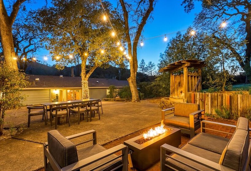 Wine Country Retreat W/ Pool, 10 Mi To Dtwn Sonoma