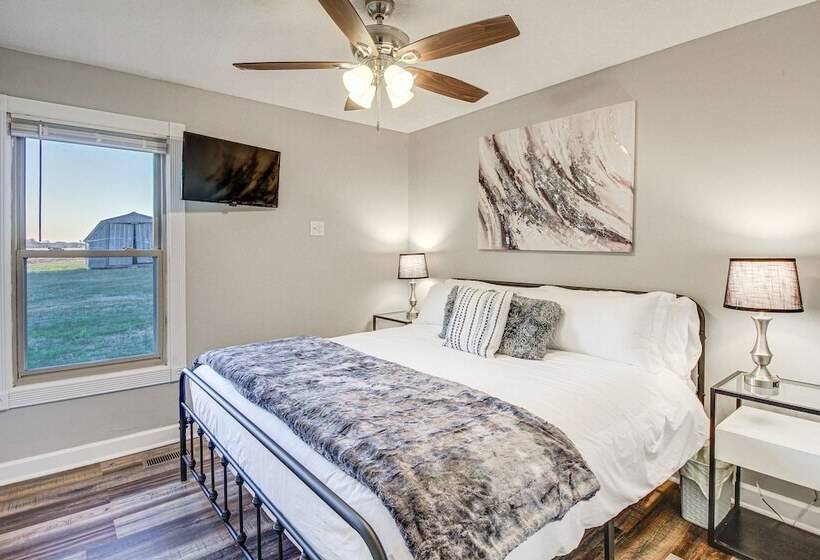 Charming Winchester Escape, 7 Mi To Downtown!