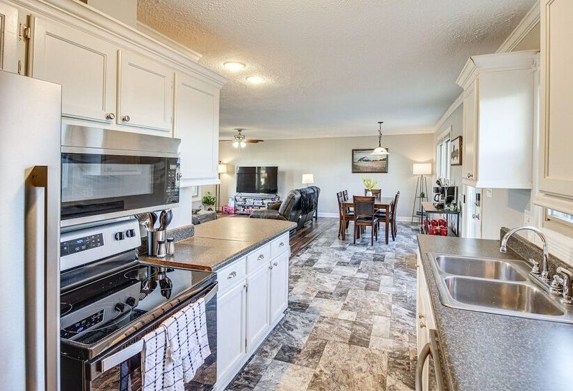 Charming Winchester Escape, 7 Mi To Downtown!