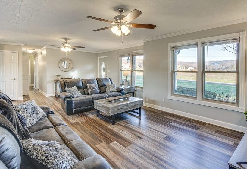 Charming Winchester Escape, 7 Mi To Downtown!