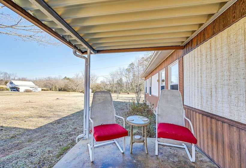 Classic Country Retreat In Ronda On 5 Acres!