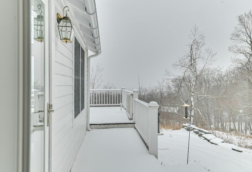 Historic Catskills Farmhouse W/ Panoramic Views!