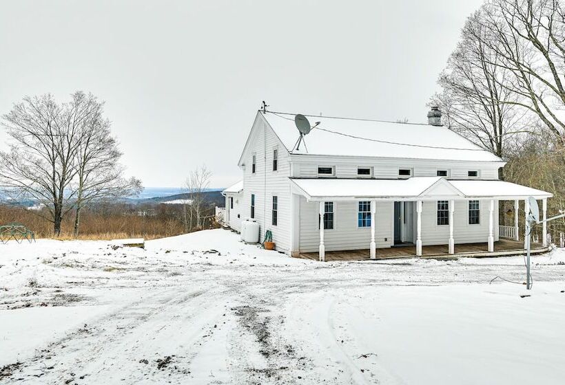 Historic Catskills Farmhouse W/ Panoramic Views!