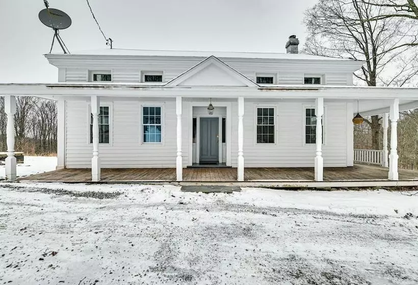 Historic Catskills Farmhouse W/ Panoramic Views!