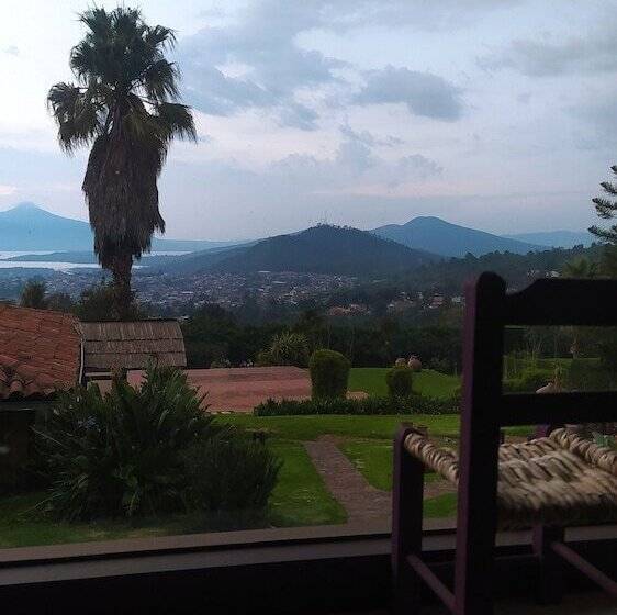 Отель Cabañas Rancho La Mesa