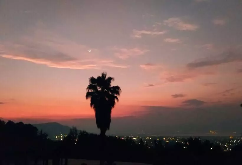 Hotelli Cabañas Rancho La Mesa