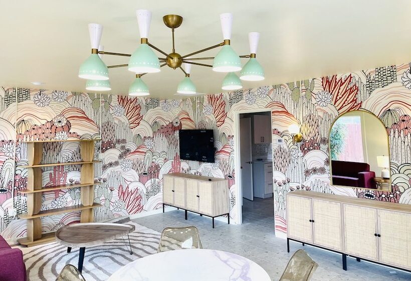 בית מלון כפרי New South Motor Inn