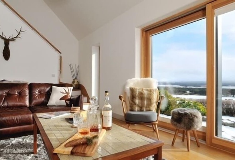 فندق Tom S Lodge