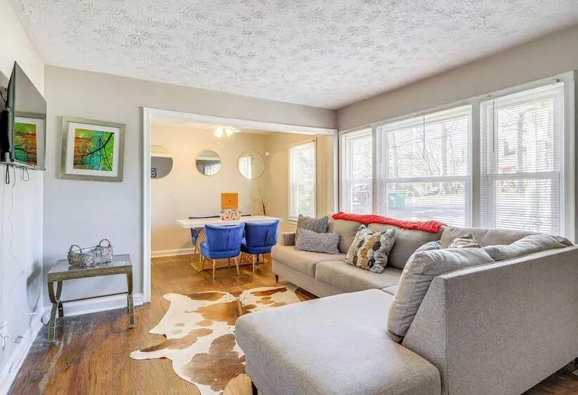 Pet Friendly Georgia Retreat W/ Fire Pit & Porch!