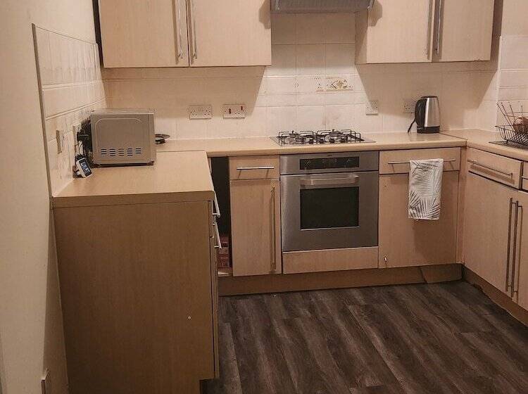 Residência Captivating 3 Bed House In Kent