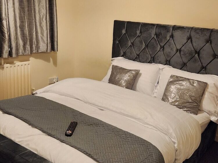 Residência Captivating 3 Bed House In Kent