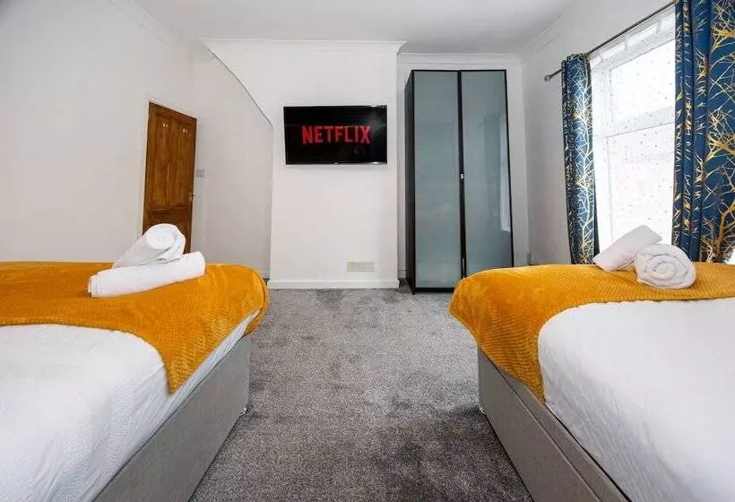 レジデンス Captivating 2 Bed House In Blackburn