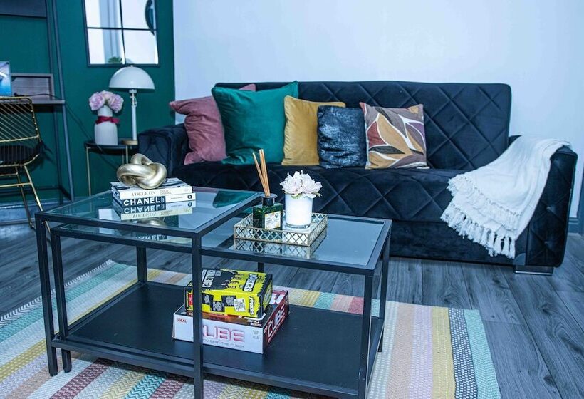 דירת נופש Dudley 3bedroom Home Perfect For Long & Short Stay