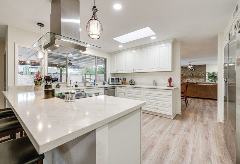 Scottsdale Home W/ Private Pool: Close To Golf!