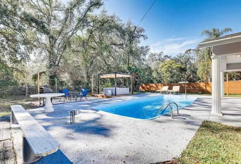 Spacious Brandon Home: Hot Tub, Pool, & Game Room