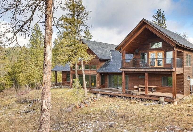 Spacious Priest River Retreat: 35 Mi To Schweitzer