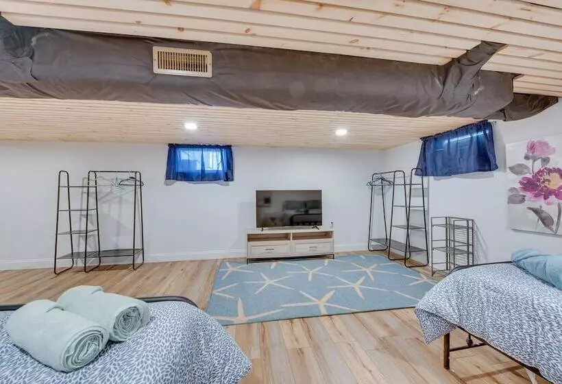 Wells Beach House W/ Ocean View Deck