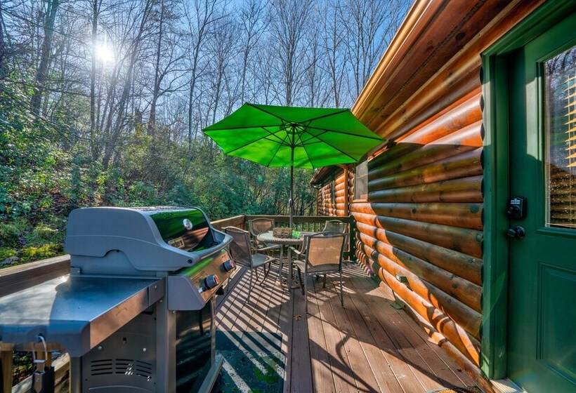 Misty Creek Cabin Private 3 Bdr W/ Game Room!