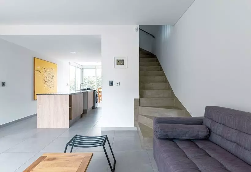 ペンション Moderna Casa Con Estilo En Chacras