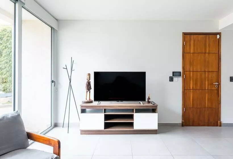 ペンション Moderna Casa Con Estilo En Chacras